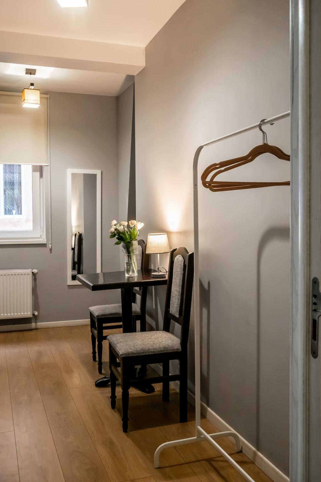 Gar'Is Hostel Львов Экстерьер фото
