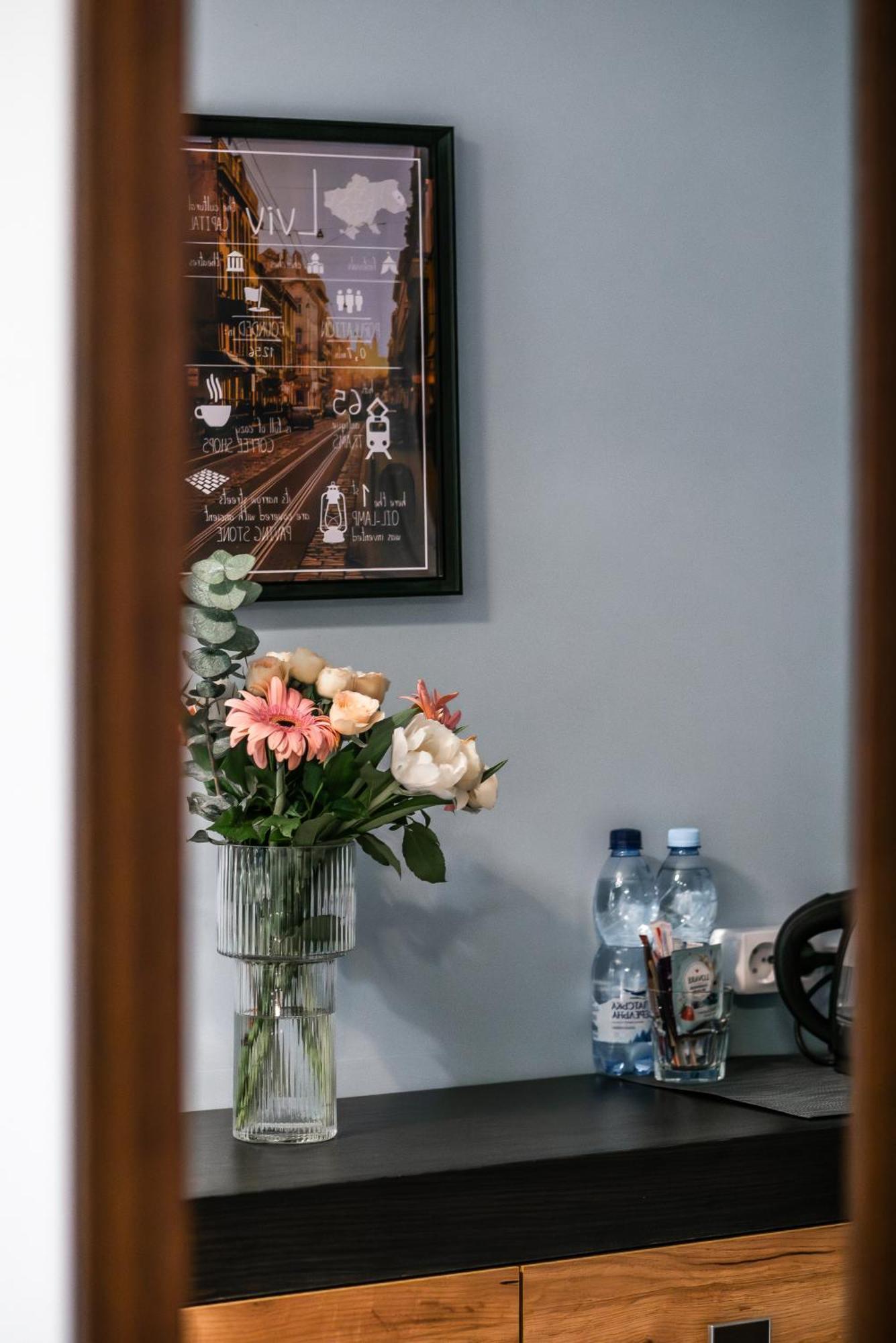 Gar'Is Hostel Львов Экстерьер фото