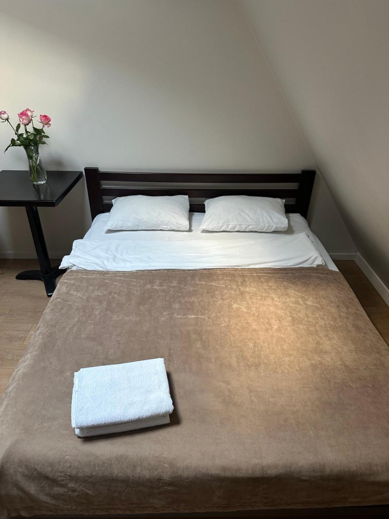 Gar'Is Hostel Львов Экстерьер фото